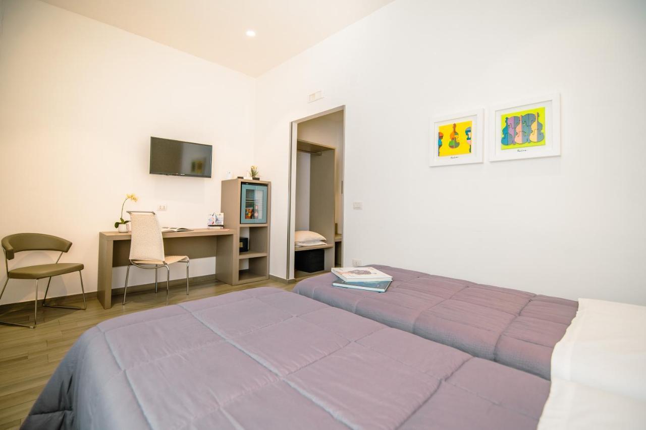 Hotel Bruman Salerno Kültér fotó