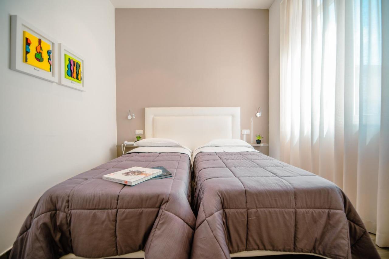 Hotel Bruman Salerno Kültér fotó