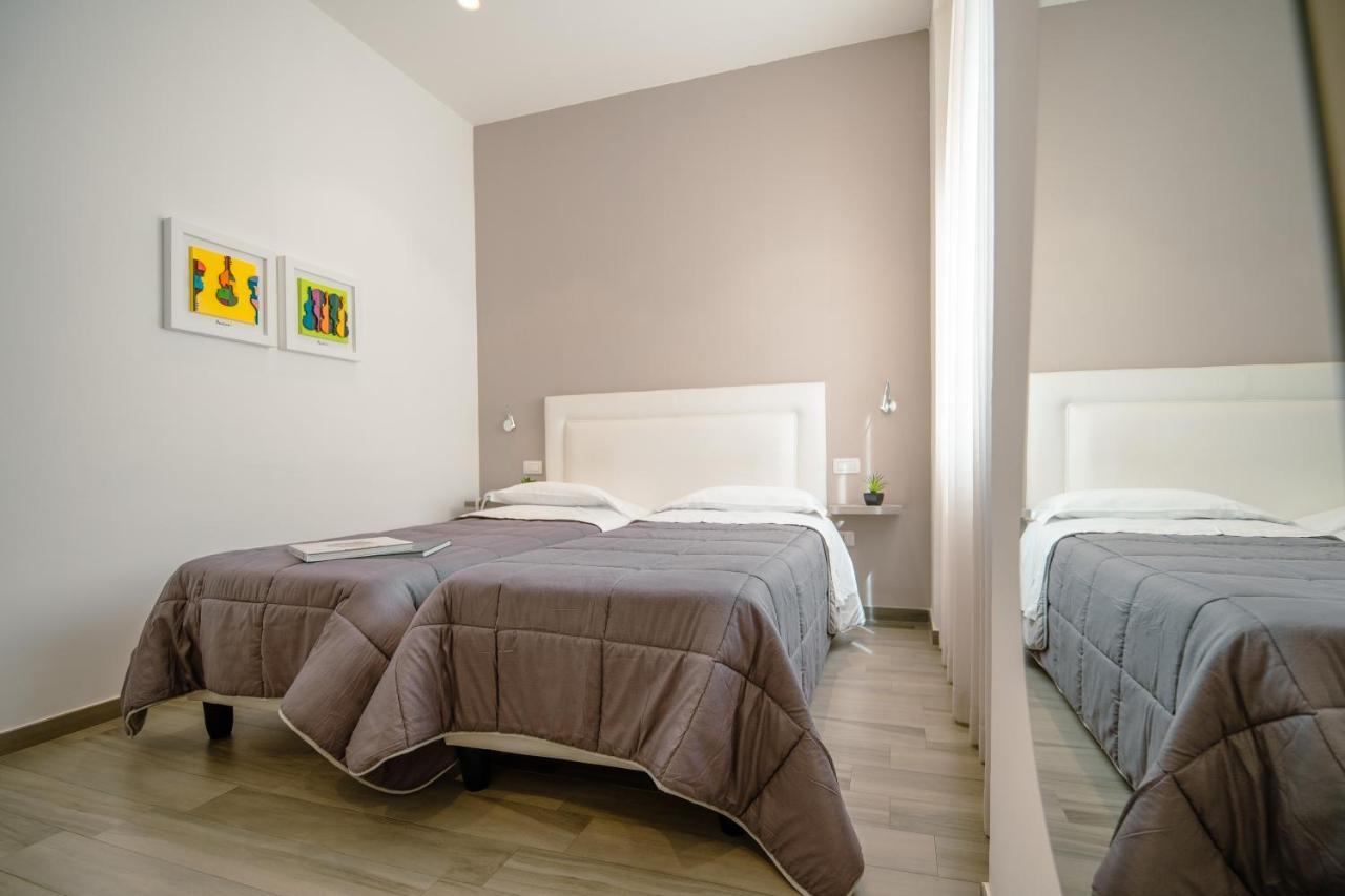 Hotel Bruman Salerno Kültér fotó