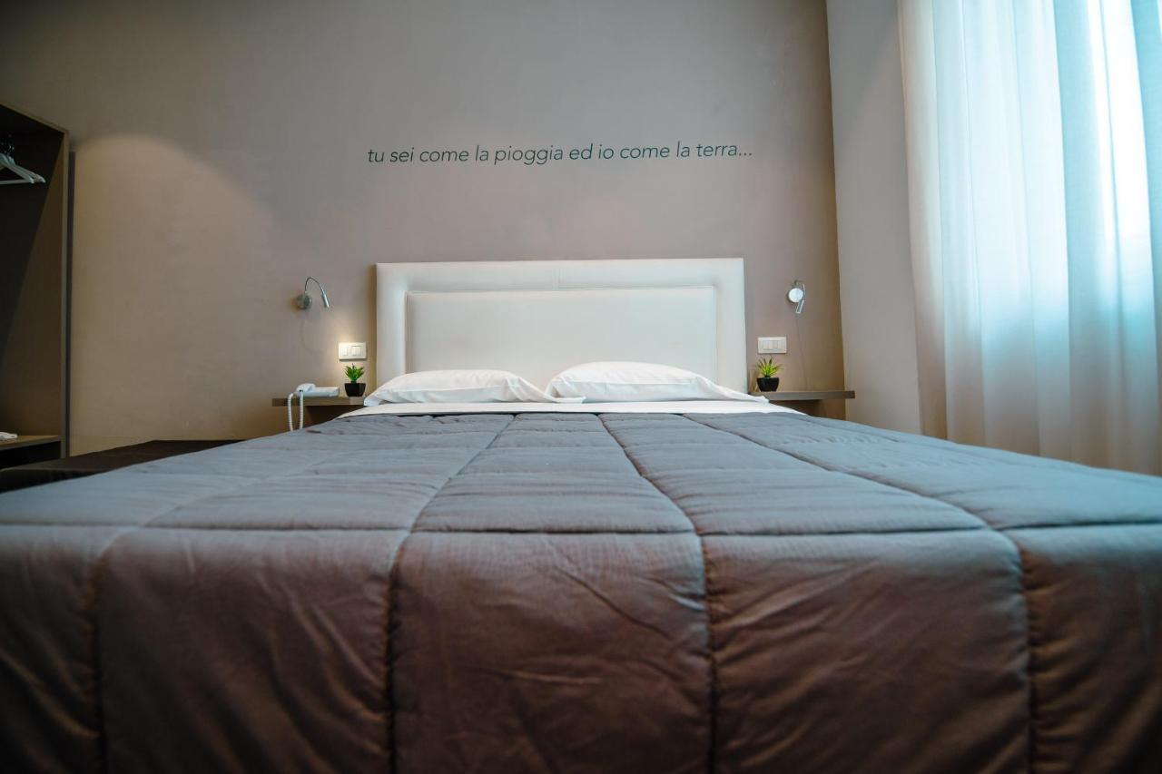 Hotel Bruman Salerno Kültér fotó